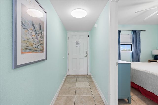 1021 S Water St 214, Rockport, TX 78382