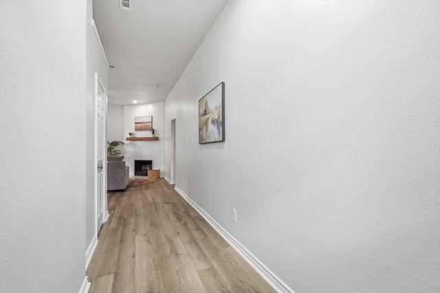 809 Mr Haney Drive, Midlothian, TX 76065