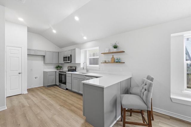 809 Mr Haney Drive, Midlothian, TX 76065