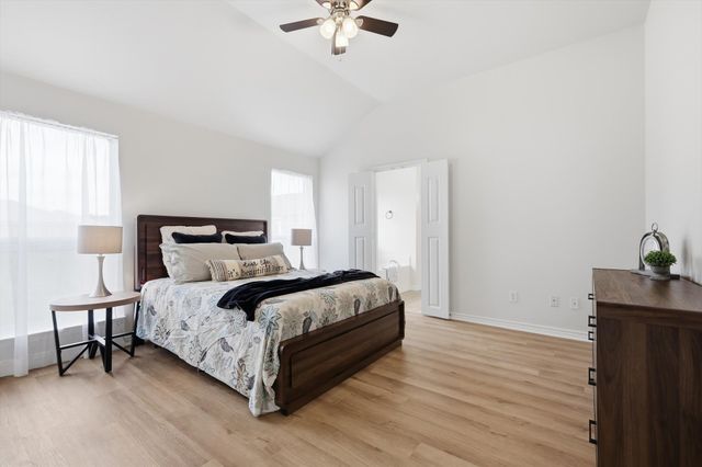 809 Mr Haney Drive, Midlothian, TX 76065