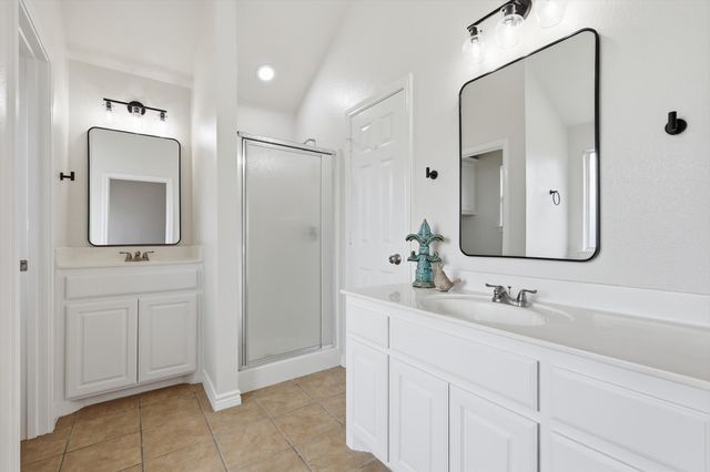 809 Mr Haney Drive, Midlothian, TX 76065