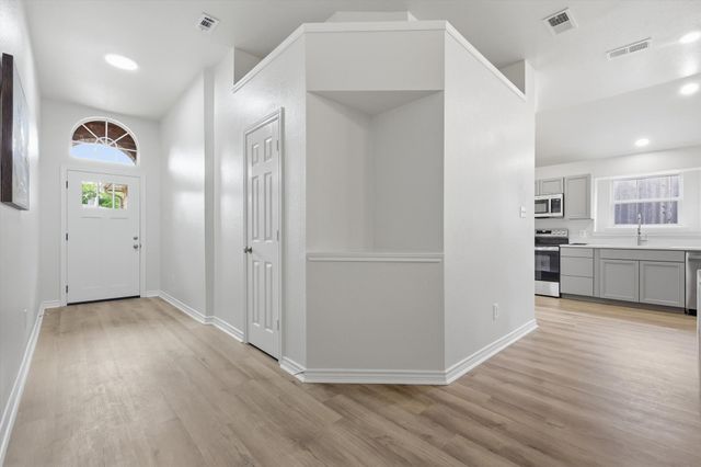 809 Mr Haney Drive, Midlothian, TX 76065