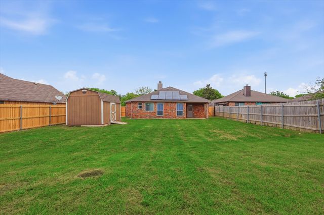 809 Mr Haney Drive, Midlothian, TX 76065