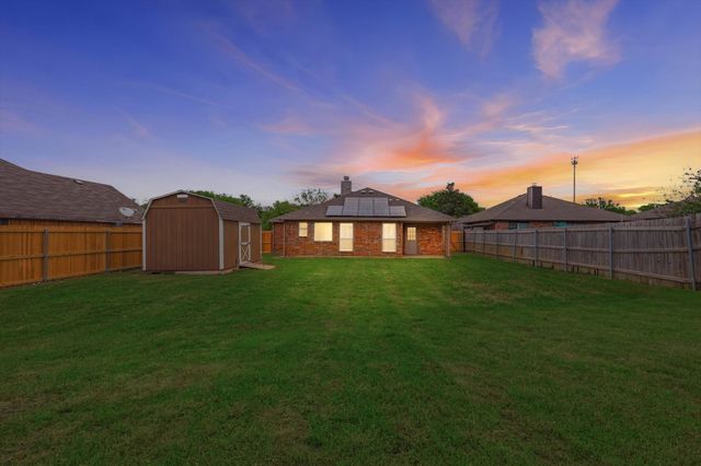 809 Mr Haney Drive, Midlothian, TX 76065