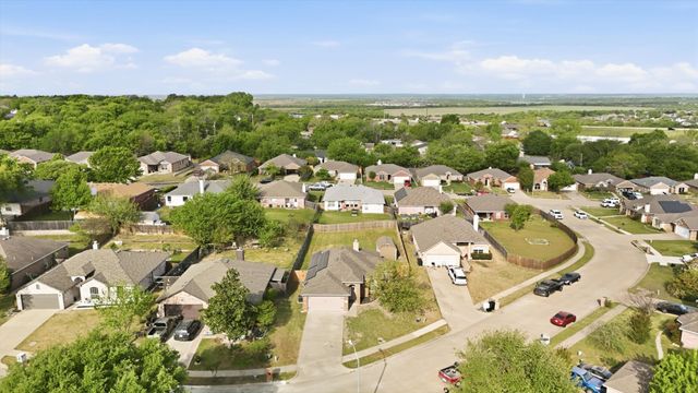 809 Mr Haney Drive, Midlothian, TX 76065