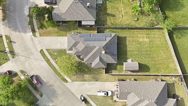 809 Mr Haney Drive, Midlothian, TX 76065