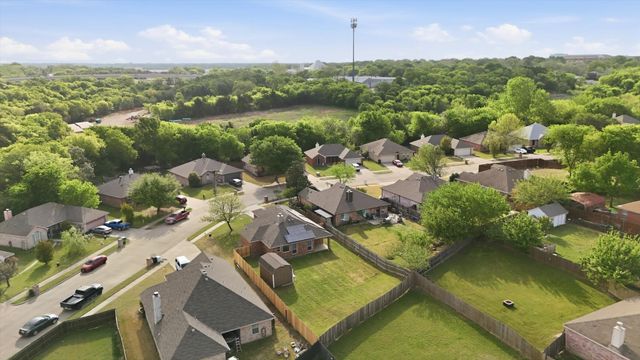 809 Mr Haney Drive, Midlothian, TX 76065