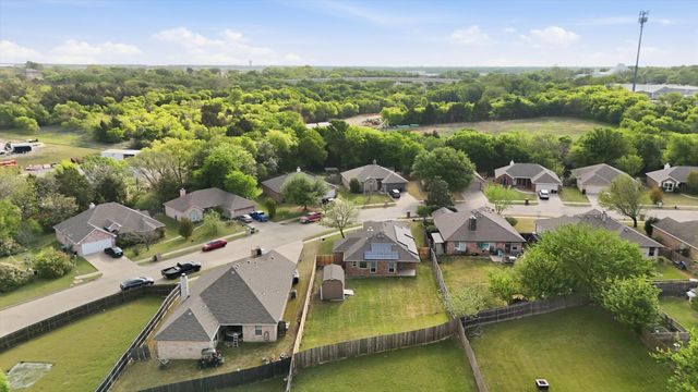 809 Mr Haney Drive, Midlothian, TX 76065