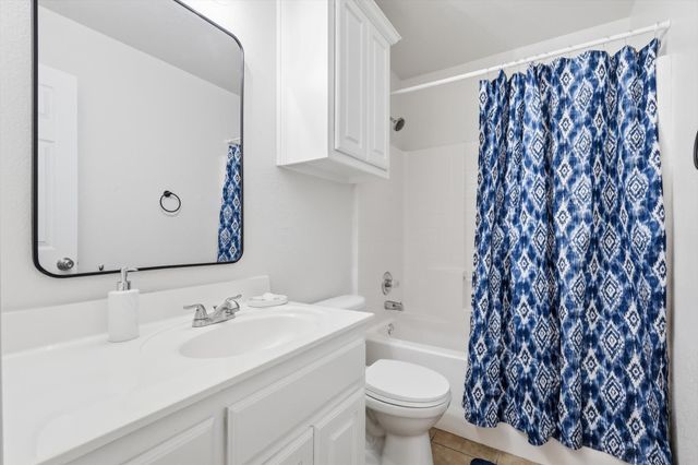 809 Mr Haney Drive, Midlothian, TX 76065