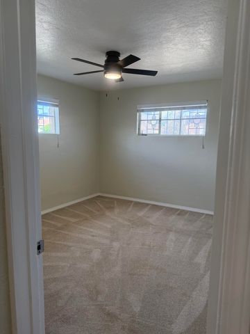 9018 Phoenix Avenue NE, Albuquerque, NM 87112