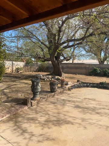 9018 Phoenix Avenue NE, Albuquerque, NM 87112