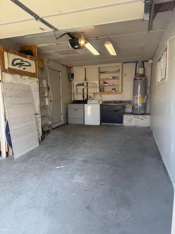 9018 Phoenix Avenue NE, Albuquerque, NM 87112