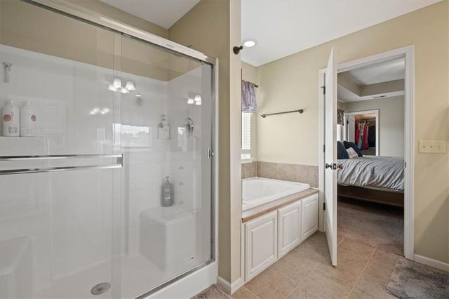 1304 ASHDOWN Circle, Raymore, MO 64083