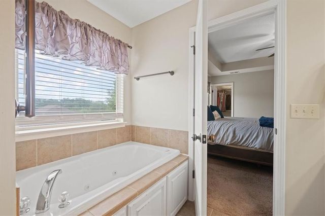 1304 ASHDOWN Circle, Raymore, MO 64083