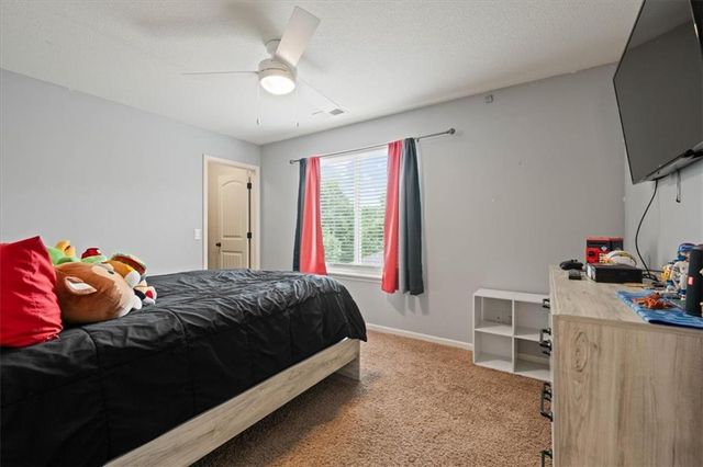 1304 ASHDOWN Circle, Raymore, MO 64083