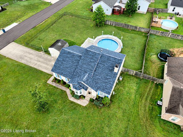 6500 Five Forks Dr, Pewee Valley, KY 40056