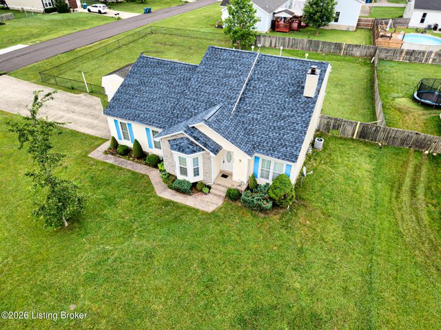 6500 Five Forks Dr, Pewee Valley, KY 40056