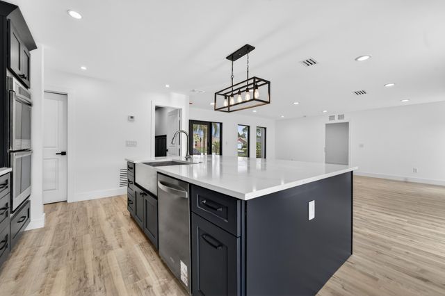 1382 N Mangonia Drive, West Palm Beach, FL 33401