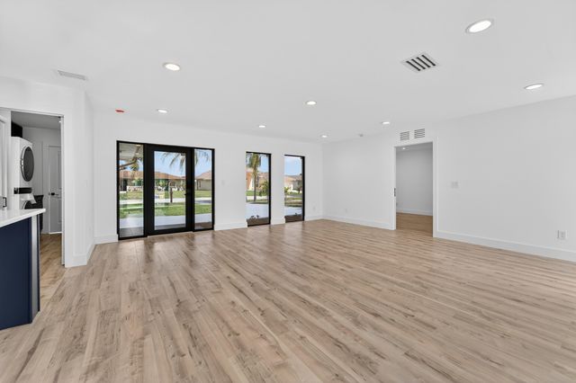 1382 N Mangonia Drive, West Palm Beach, FL 33401