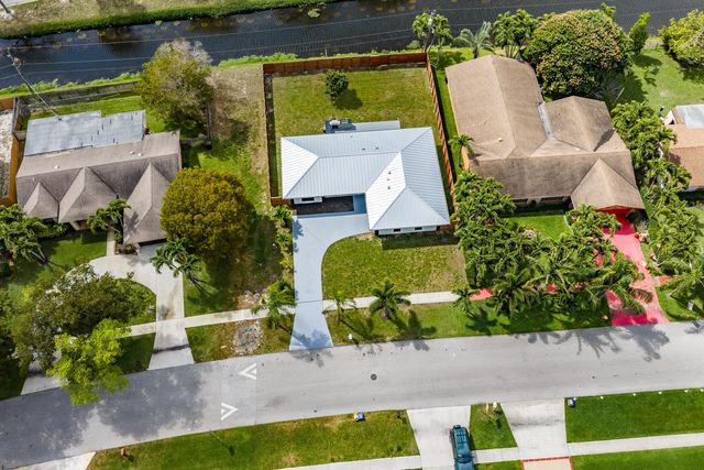 1382 N Mangonia Drive, West Palm Beach, FL 33401