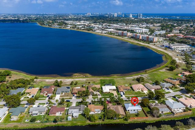 1382 N Mangonia Drive, West Palm Beach, FL 33401