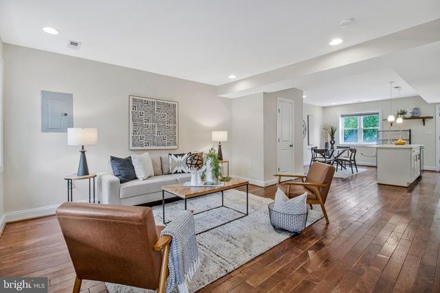 1344 LEVIS ST NE, Washington, DC 20002