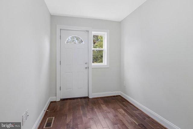 1344 LEVIS ST NE, Washington, DC 20002