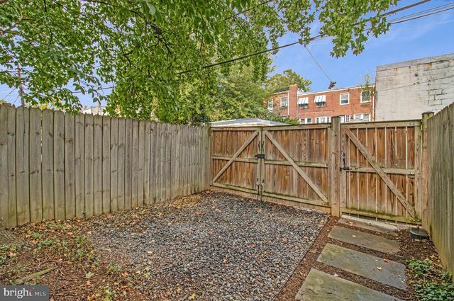 1344 LEVIS ST NE, Washington, DC 20002