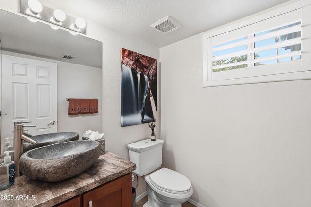 4714 E ROCKLEDGE Road, Phoenix, AZ 85044