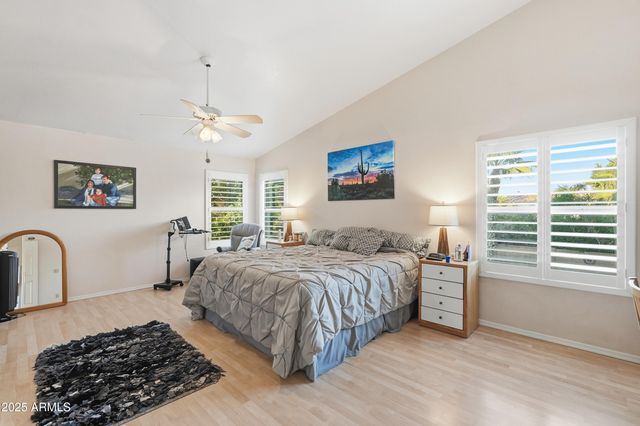 4714 E ROCKLEDGE Road, Phoenix, AZ 85044