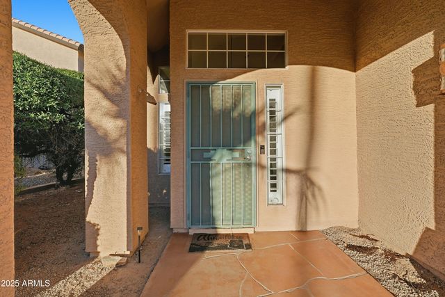 4714 E ROCKLEDGE Road, Phoenix, AZ 85044