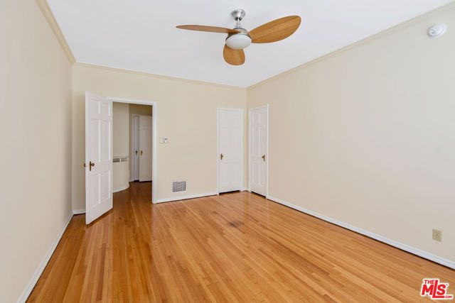 133 S Sweetzer Avenue, Los Angeles, CA 90048