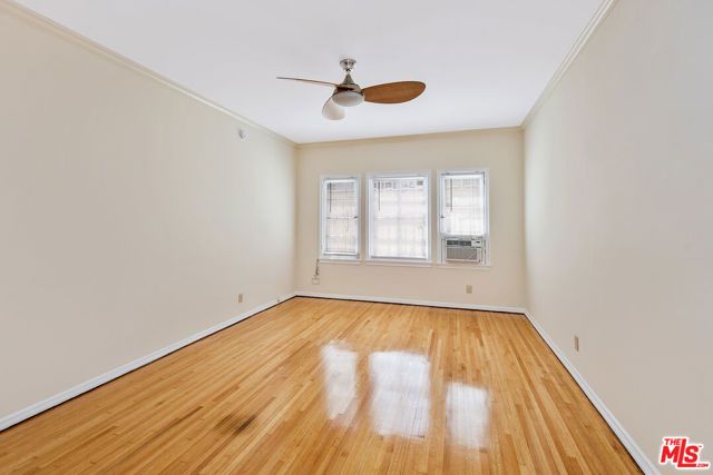 133 S Sweetzer Avenue, Los Angeles, CA 90048