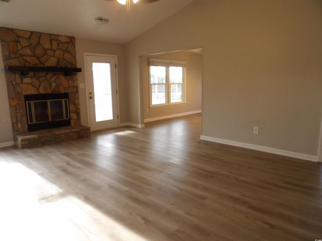 312 Flagstone Dr., Myrtle Beach, SC 29588