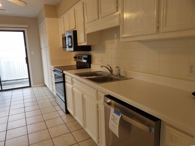 312 Flagstone Dr., Myrtle Beach, SC 29588