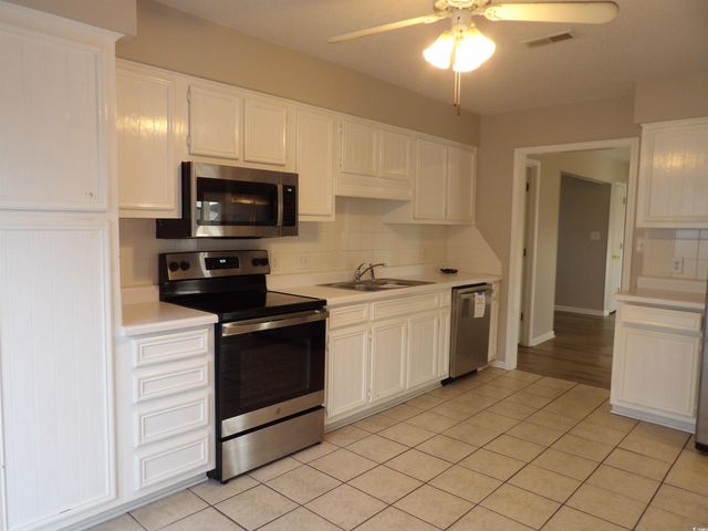 312 Flagstone Dr., Myrtle Beach, SC 29588