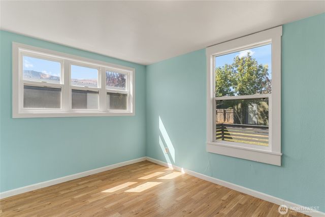 7 Cambridge Avenue, Rock Island, WA 98850