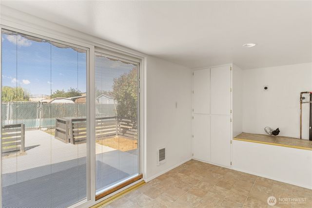 7 Cambridge Avenue, Rock Island, WA 98850