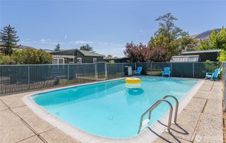 7 Cambridge Avenue, Rock Island, WA 98850