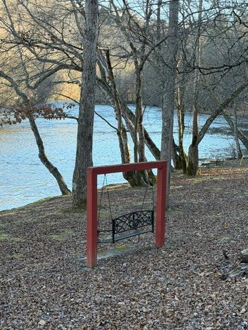 377 Scenic Drive, Hayesville, NC 28904