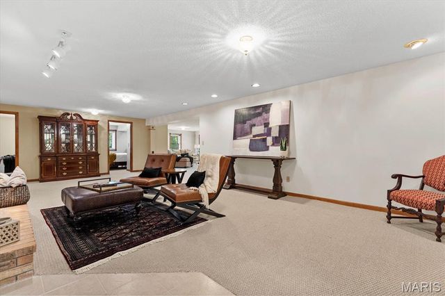 2 Sugar Hill Court, Edwardsville, IL 62025
