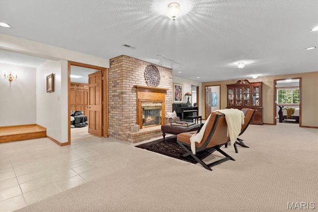 2 Sugar Hill Court, Edwardsville, IL 62025