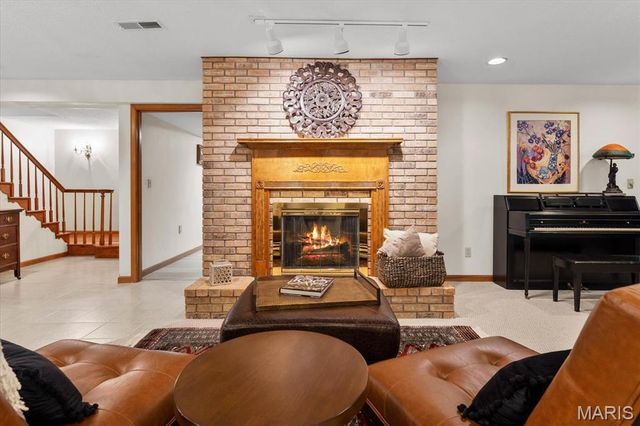 2 Sugar Hill Court, Edwardsville, IL 62025