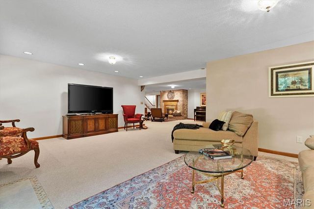 2 Sugar Hill Court, Edwardsville, IL 62025