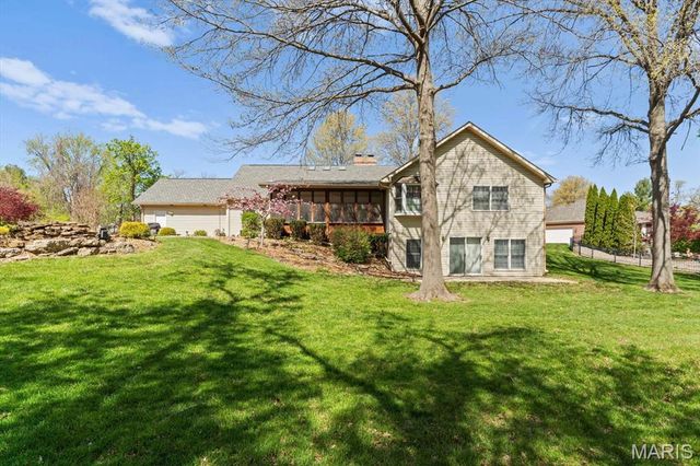 2 Sugar Hill Court, Edwardsville, IL 62025