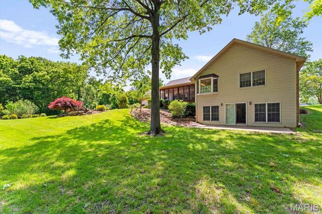 2 Sugar Hill Court, Edwardsville, IL 62025