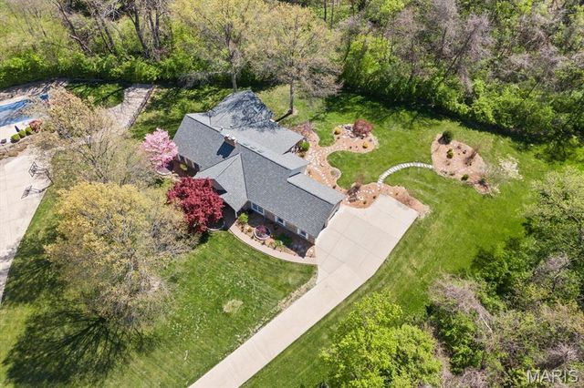 2 Sugar Hill Court, Edwardsville, IL 62025