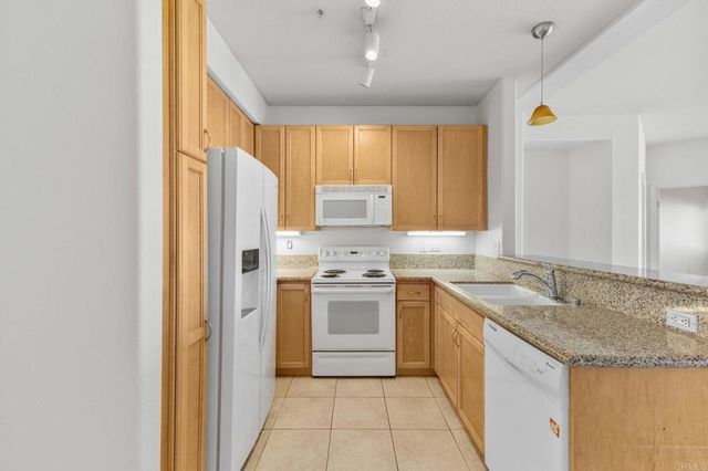 330 J Street 402, San Diego, CA 92101