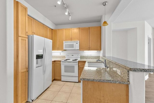 330 J Street 402, San Diego, CA 92101