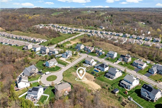 103 Hollyberry Cir, North Fayette, PA 15057